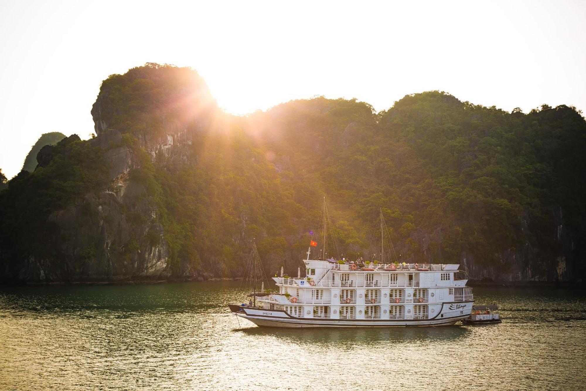 Hotel Le Journey Halong Bay Cruises Hạ Long Exterior foto